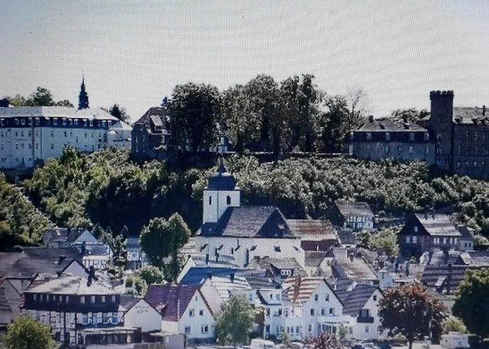 Geraeumiges Διαμέρισμα *